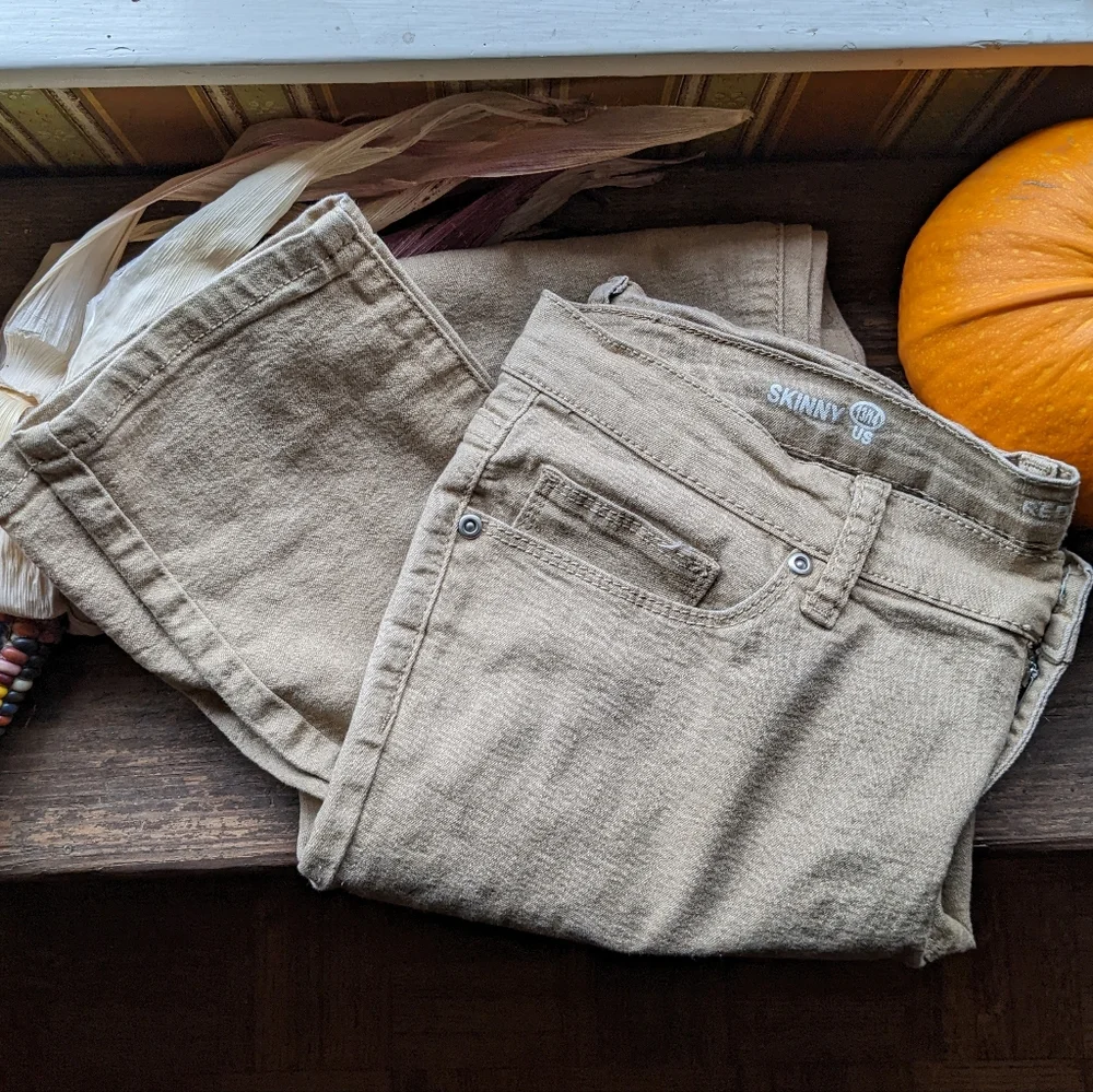🥾 Red Blue Denim Tan Oatmeal Khaki Skinny Jeans Size 13/14
